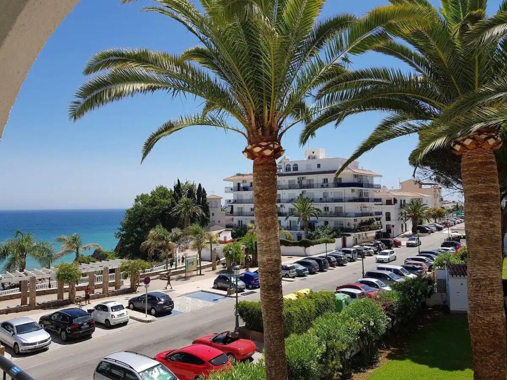 Edificio Verdemar - Stunning 1 Bed Apartment With Pool & Sea Views Nerja Esterno foto