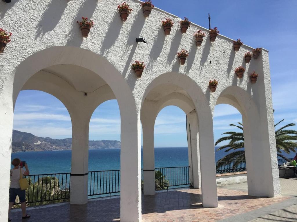 Edificio Verdemar - Stunning 1 Bed Apartment With Pool & Sea Views Nerja Esterno foto